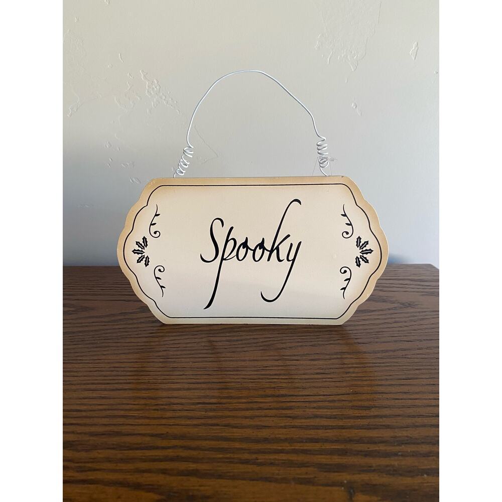 Halloween "Spooky" Sign Decoration
